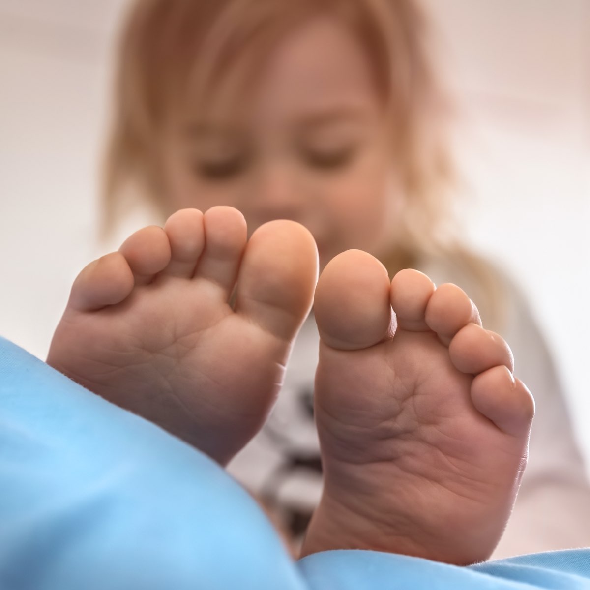 baby-feet-toes